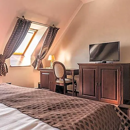 Octarna - Free On-site Parking Hotel