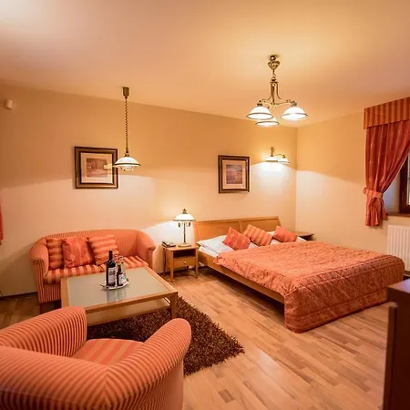 Hotel Octarna - Free Parking 4*