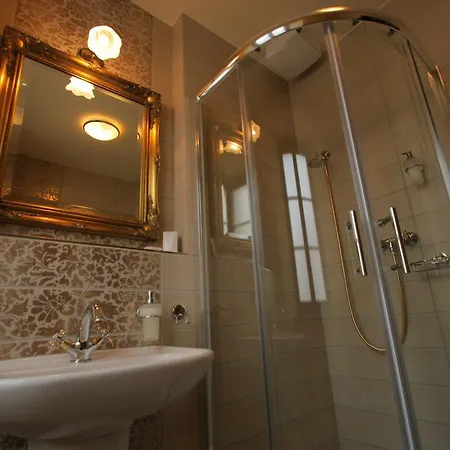 Octarna - Free On-site Parking Ξενοδοχείο 4*