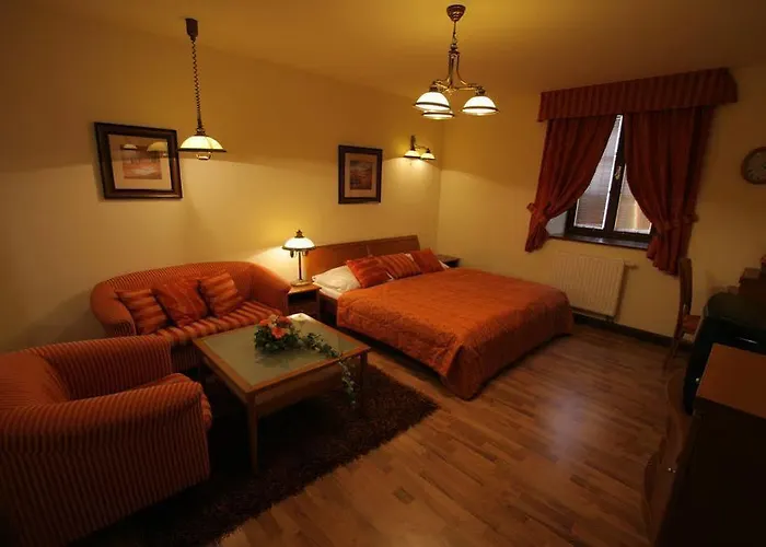 Hotel Octarna - Free On-site Parking Kroměříž