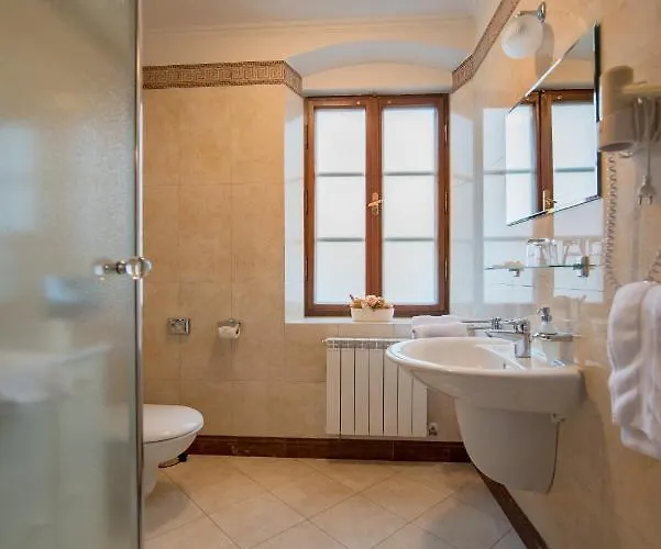 Octarna - Free On-site Parking Hotell 4*